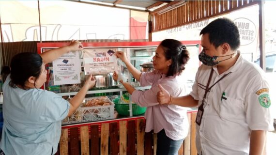 Pemasangan Himbauan Pajak Pada Rumah Makan (warung/restoran) dan Hotel di Kecamatan Barong Tongkok